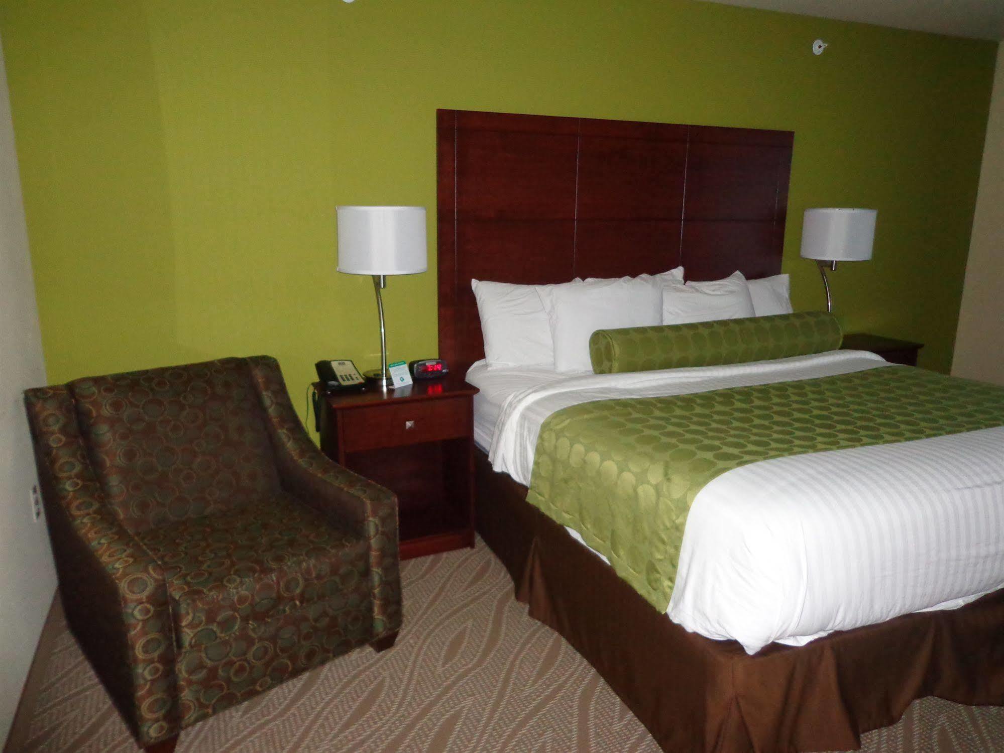 Cobblestone Inn & Suites - Marquette Kültér fotó