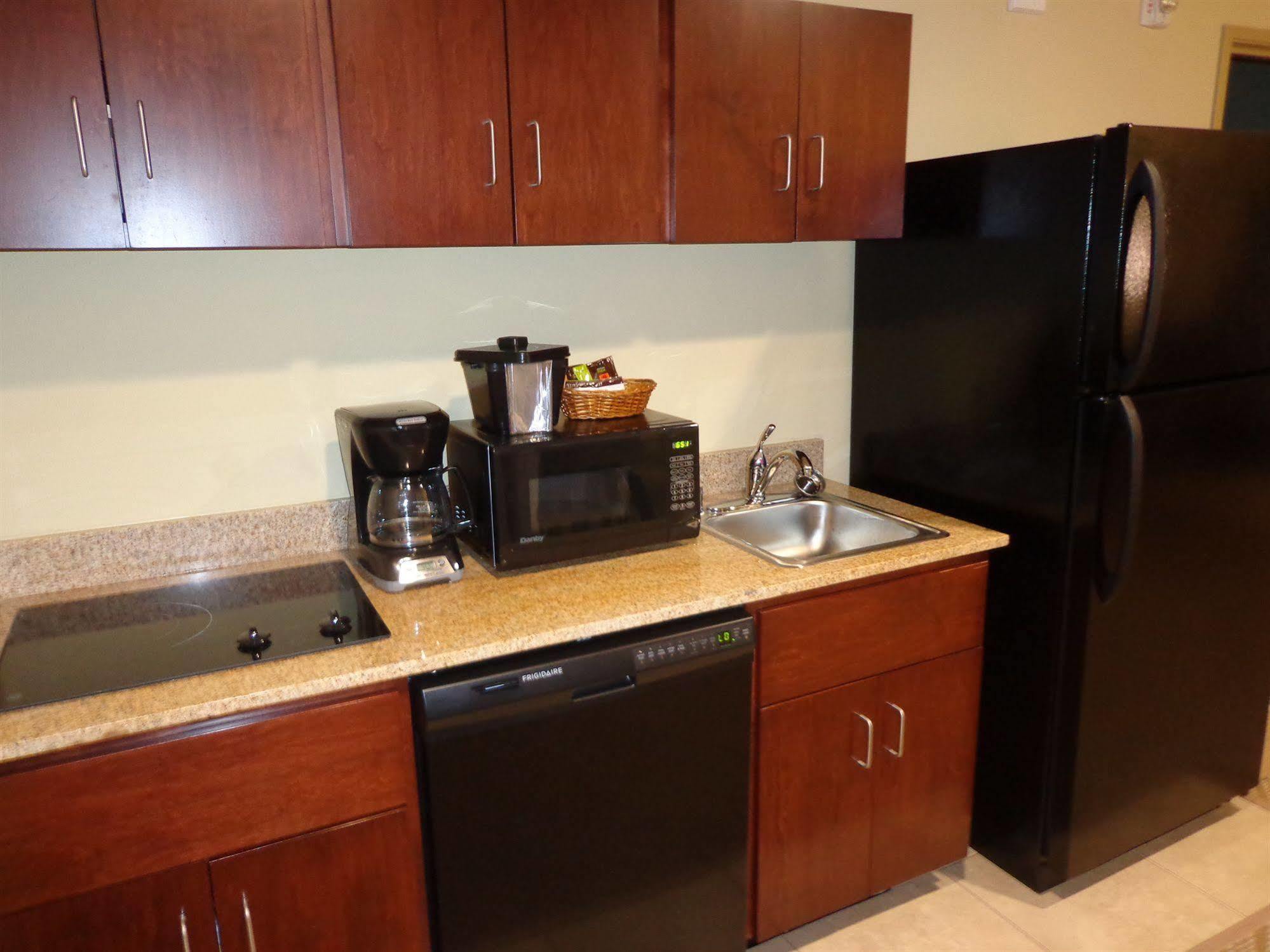 Cobblestone Inn & Suites - Marquette Kültér fotó