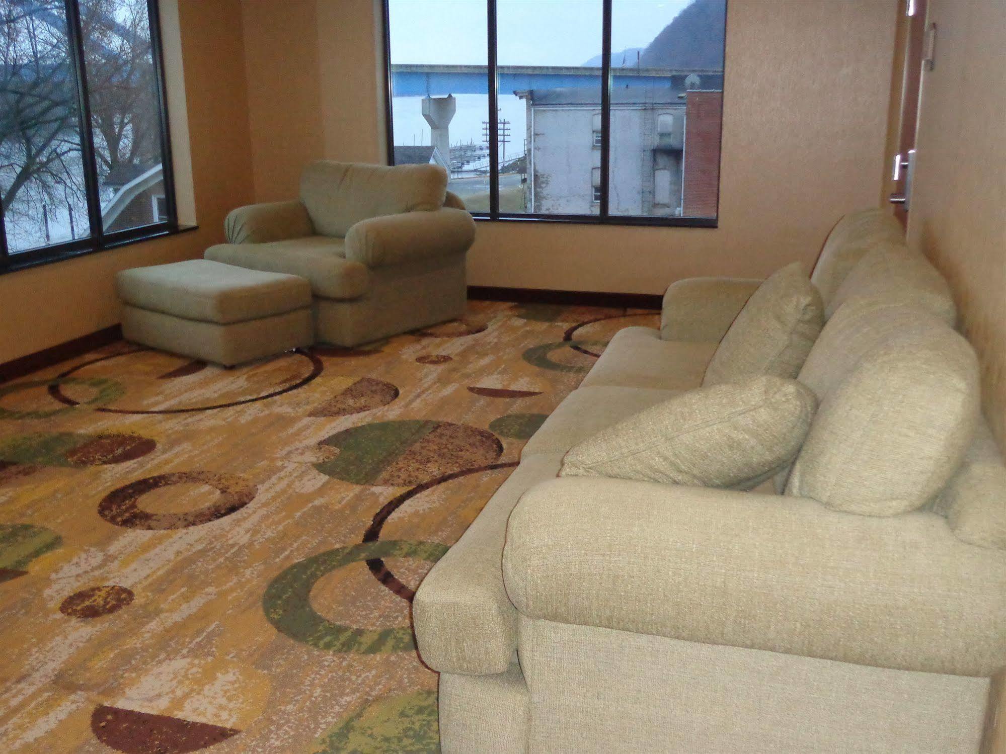 Cobblestone Inn & Suites - Marquette Kültér fotó