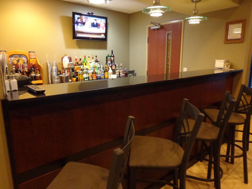 Cobblestone Inn & Suites - Marquette Kültér fotó