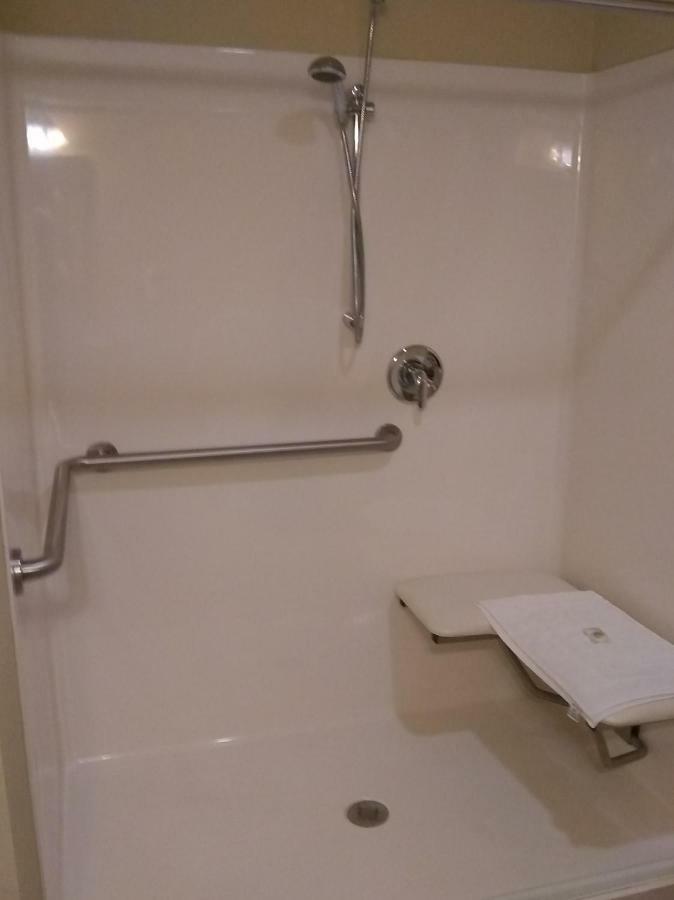 Cobblestone Inn & Suites - Marquette Kültér fotó